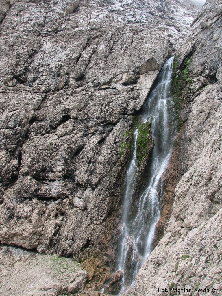 Wodospad obok ferraty Tridentina
