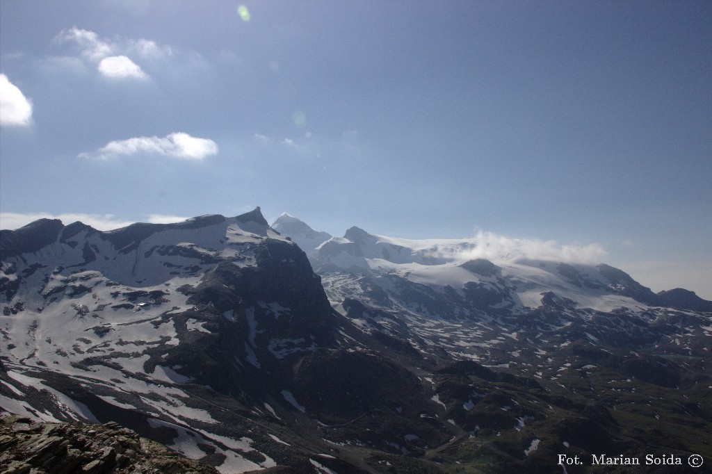 Widok na Furggen, Klein Matterhorn, Breithorn spod Colle del Leone