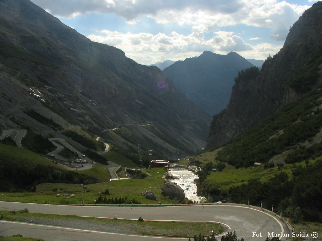 Droga na Passo di Stelvio (z góry)