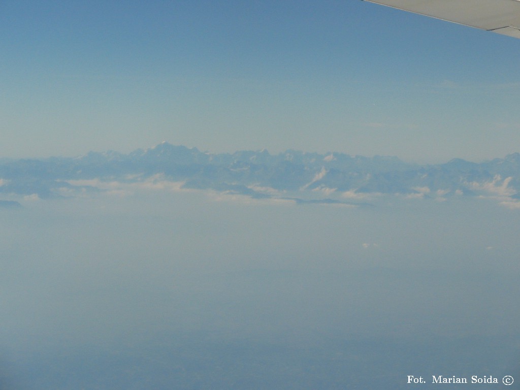 Masyw Mt. Blanc z samolotu