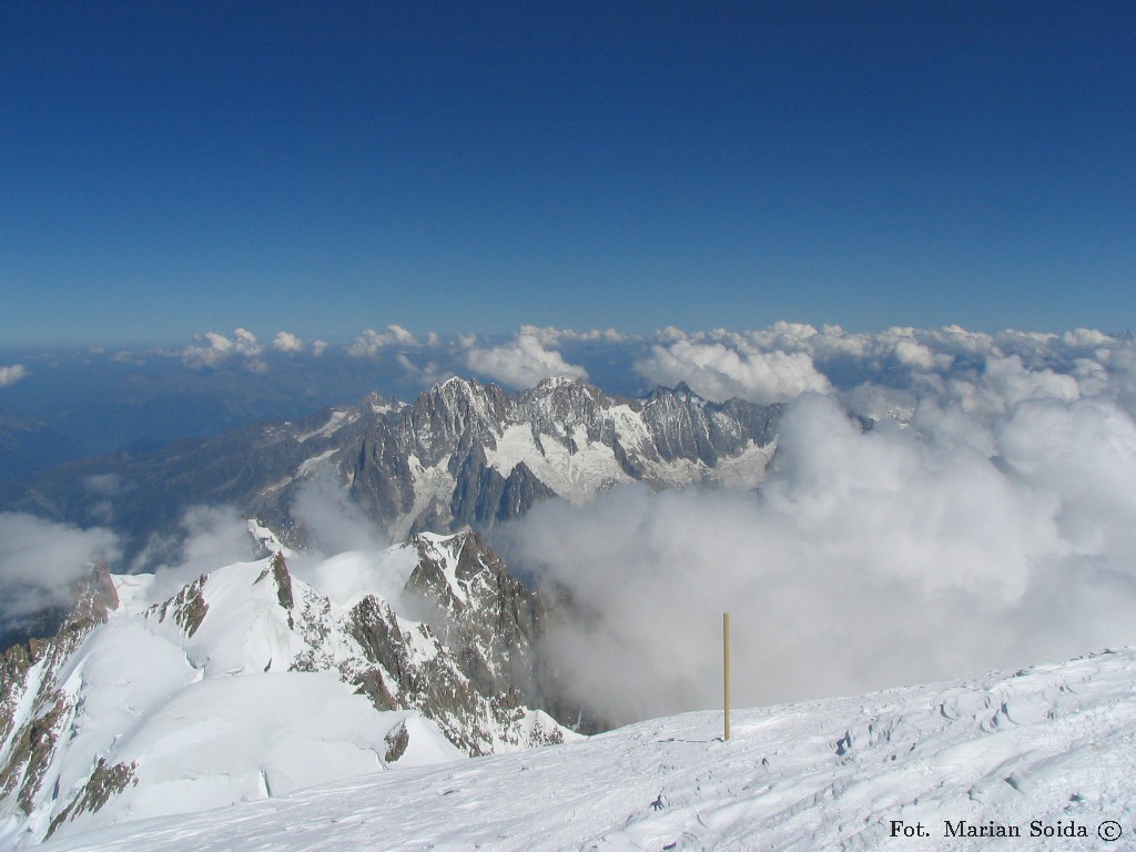 Mt. Maudit i Grand Jorases ze szczytu Mt. Blanc