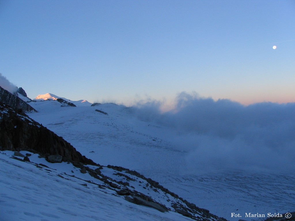 Mt. Blanc i Księżyc z Glacier du Tour