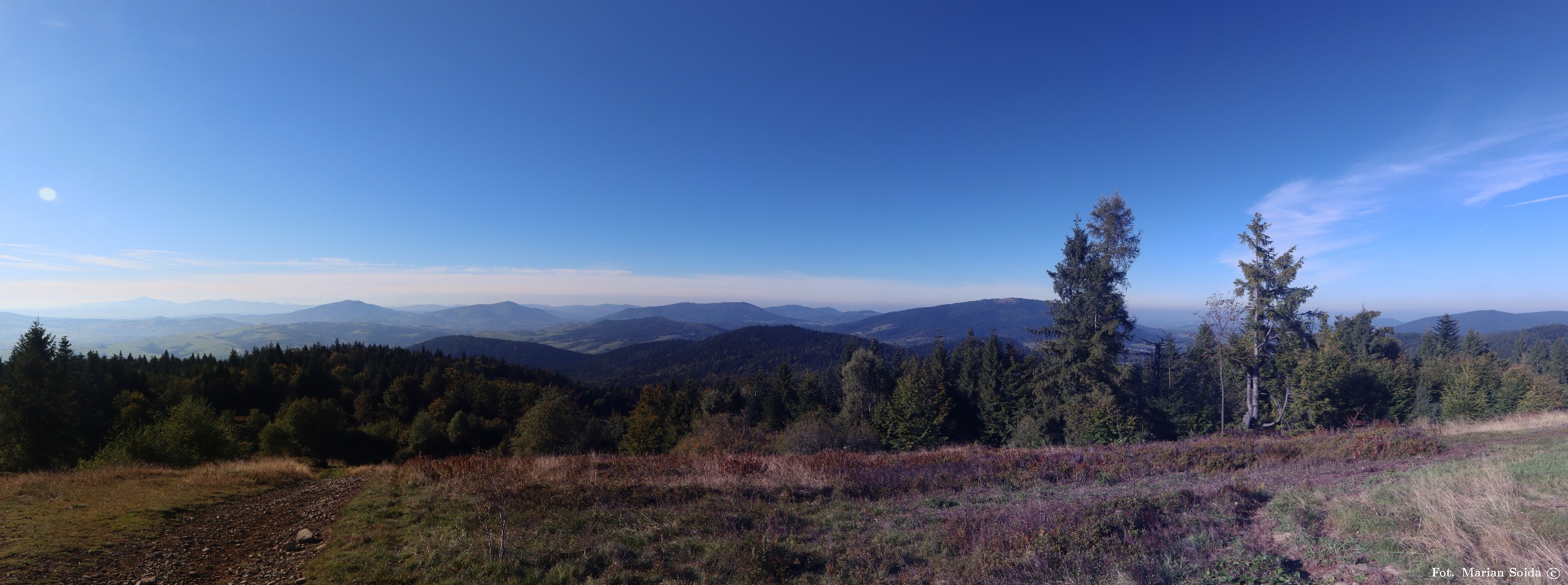 Panorama Beskidu Wyspowego z Polany Łąki