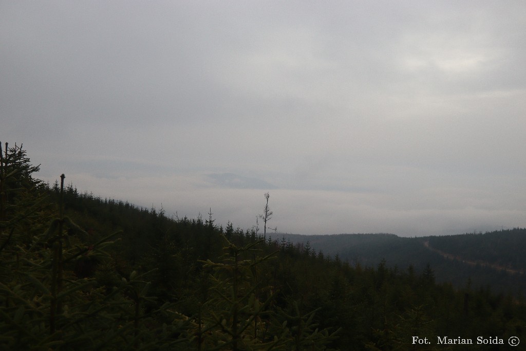 Widok z drugiej strony - spod szczytu