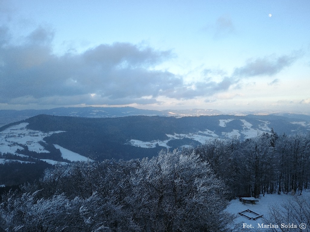 Na północ - Ostra, Jaworz
