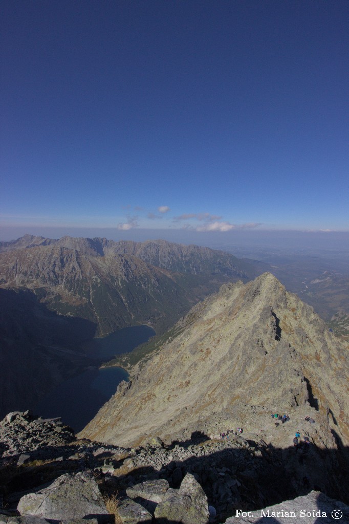 Widok na Niżne Rysy ze szczytu