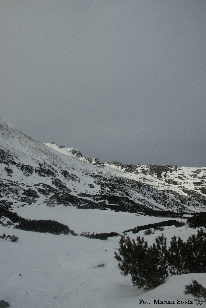 Kasprowy Wierch z nad Zielonego Stawu