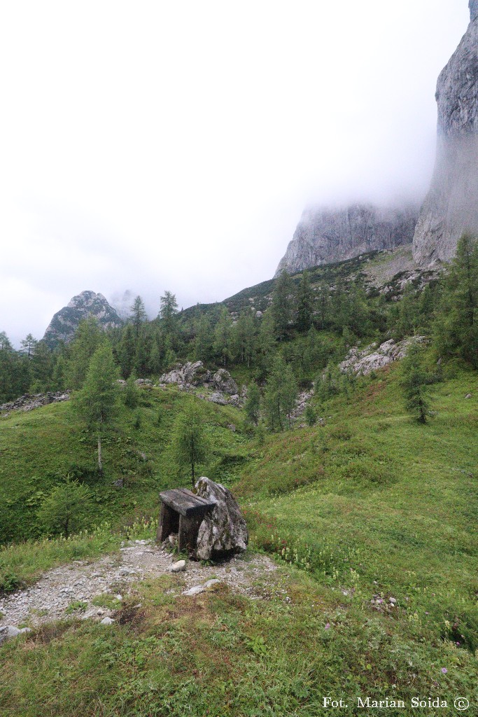 Widok spod kapliczki