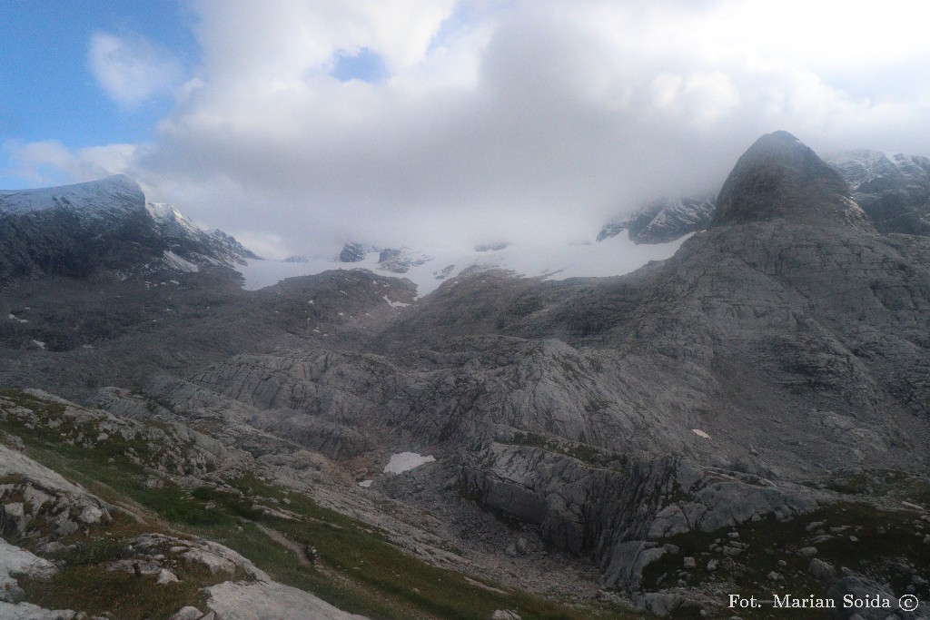 Widok na Hallstättergletcher spod Simonyhütte