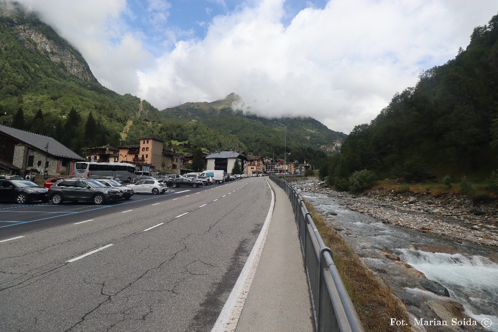 Alagna Valsesia - start z parkingu