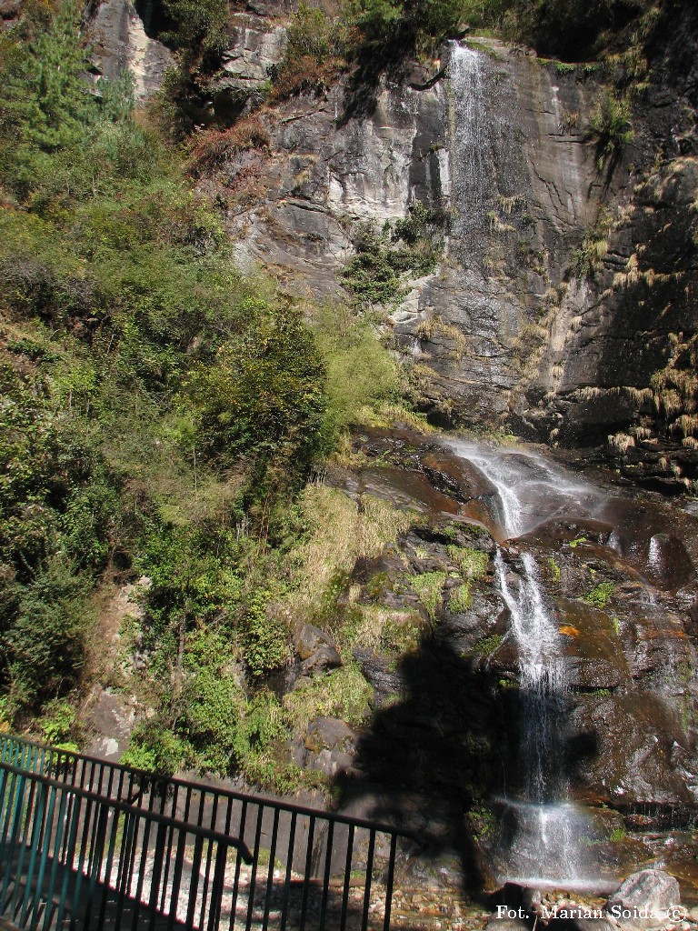 Wodospad obok Benkar