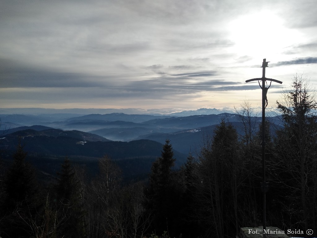 Gorce i Tatry z polany pod szczytem