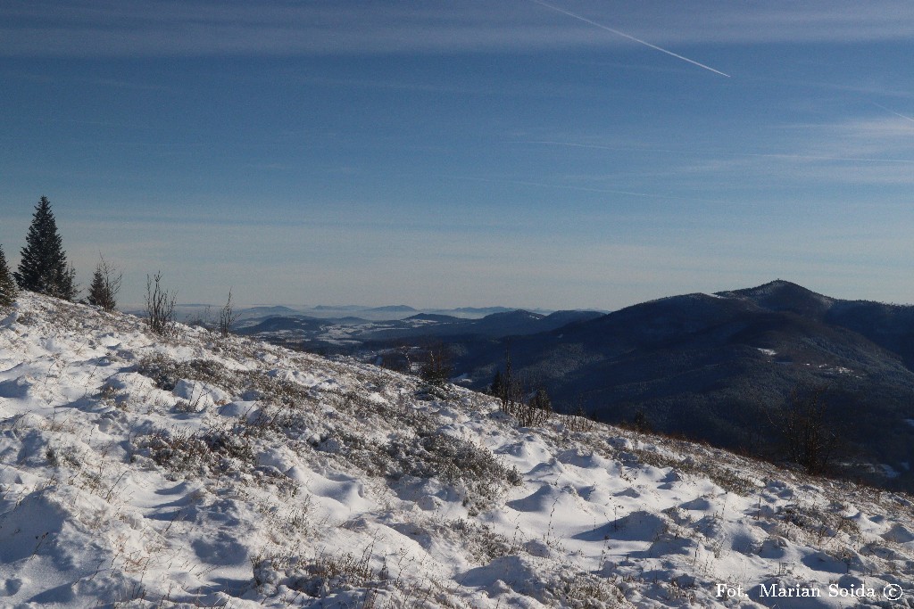 Mogielica i widok aż na Beskid Niski spod szczytu Ćwilina