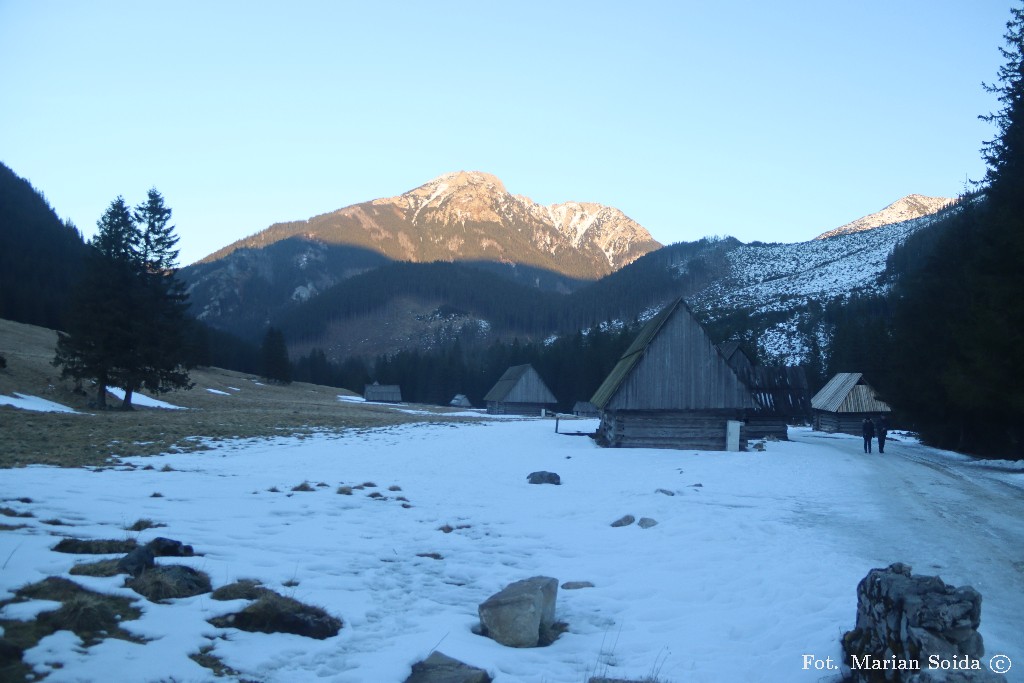 Kominiarski Wierch z Polany Chochołowskiej