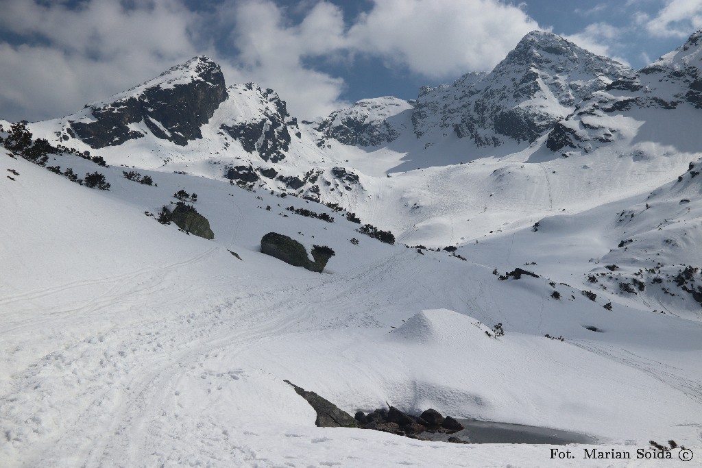 Kościelec, Świnica z nad Zielonego Stawu Gąsienicowego